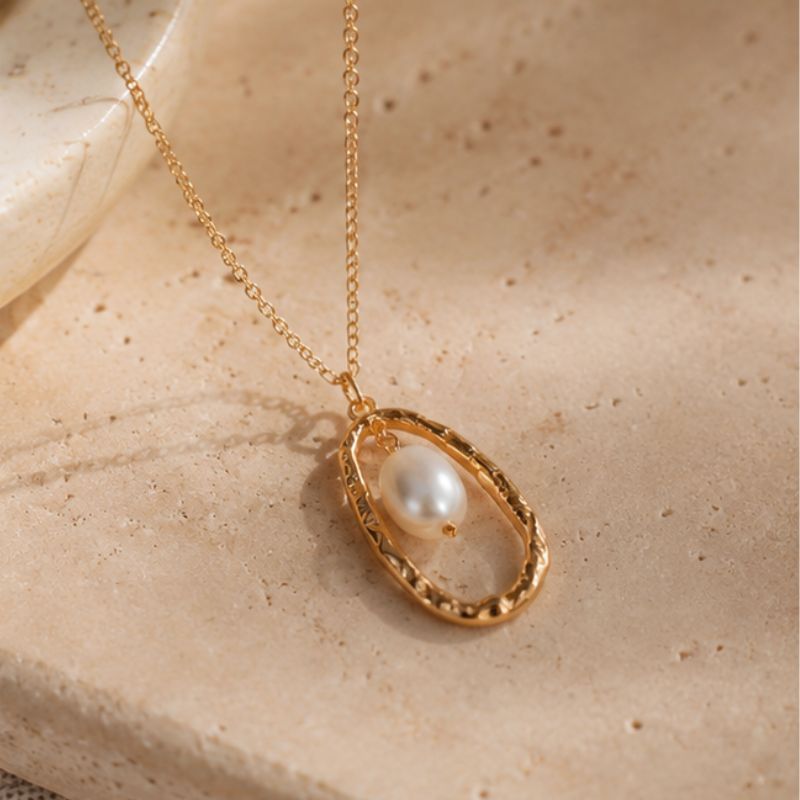 Isolde Pearl Necklace