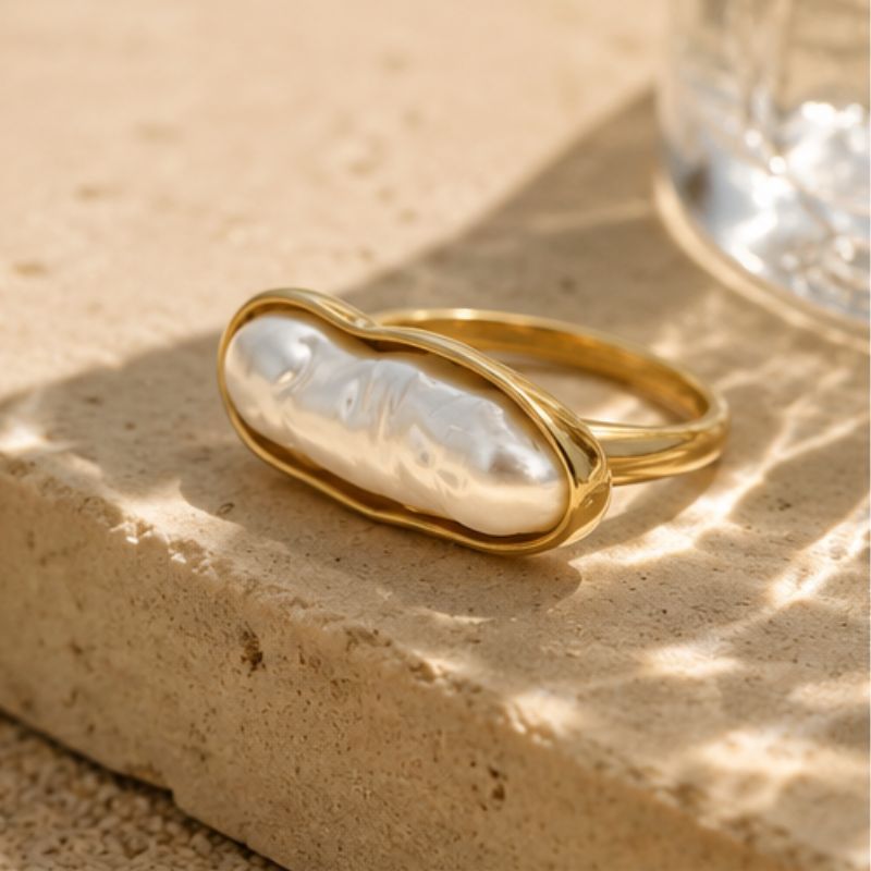 Éloise Pearl Ring