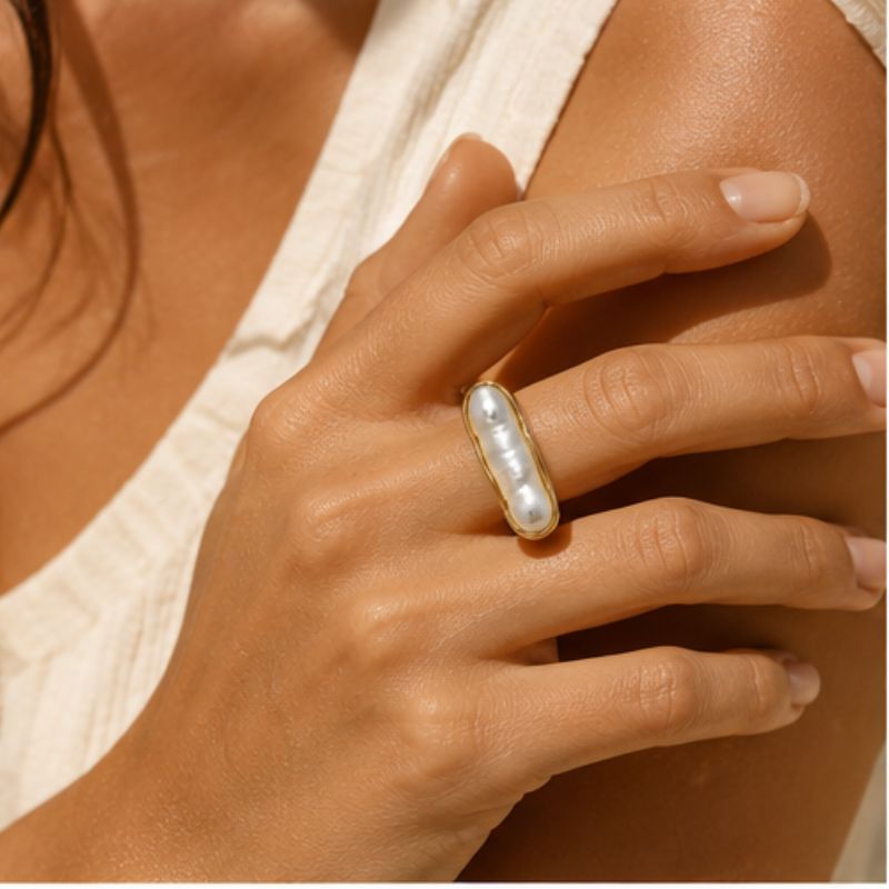 Éloise Pearl Ring