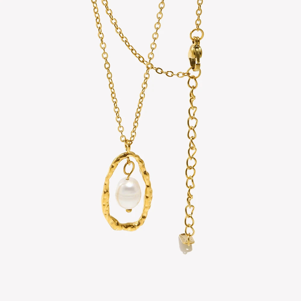 Isolde Pearl Necklace