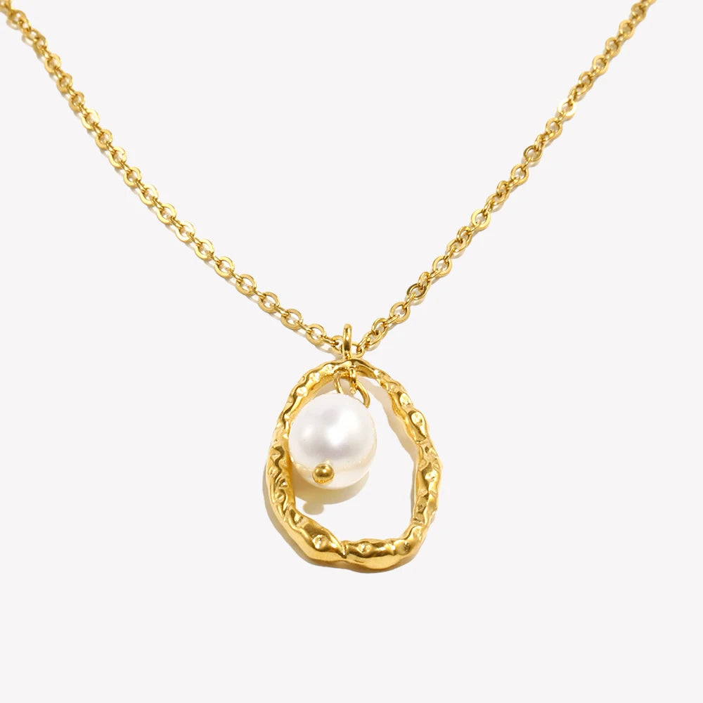 Isolde Pearl Necklace